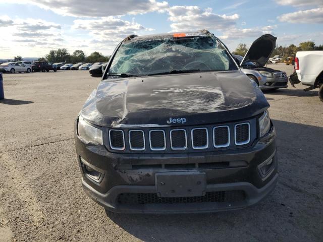 Photo 5 from auction – 2017 JEEP COMPASS LA with VIN 3C4NJDBB2HT666025