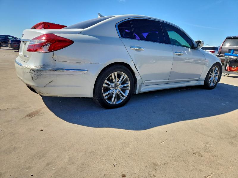 Photo 3 from auction – 2012 HYUNDAI GENESIS 3. with VIN KMHGC4DD7CU168074