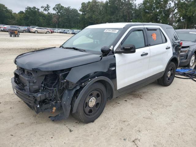 FORD EXPLORER P 2018 with VIN 1FM5K8AR2JGA85004 - Photo from auction