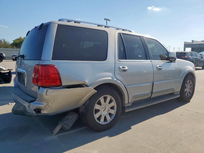 Photo 3 from auction – 2003 LINCOLN NAVIGATOR with VIN 5LMFU28R33LJ13420