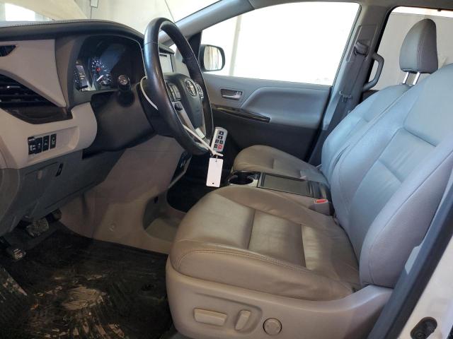 Photo 7 from auction – 2017 TOYOTA SIENNA XLE with VIN 5TDDZ3DC8HS167213