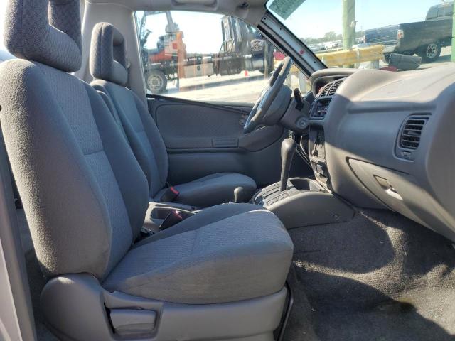 Photo 7 from auction – 2002 CHEVROLET TRACKER with VIN 2CNBJ18C526953464