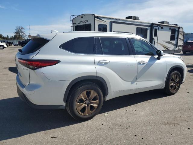Photo 3 from auction – 2022 TOYOTA HIGHLANDER with VIN 5TDAARAH5NS512139