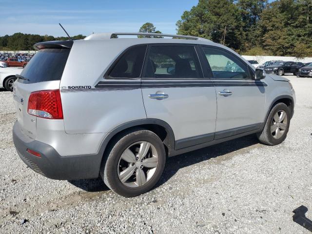 Photo 3 from auction – 2013 KIA SORENTO EX with VIN 5XYKU3A67DG375966