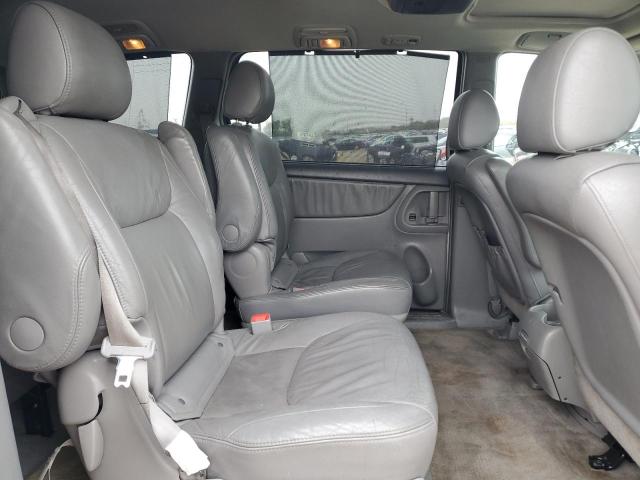 Photo 11 from auction – 2005 TOYOTA SIENNA XLE with VIN 5TDBA22C35S034821