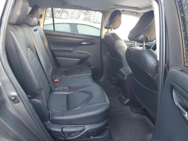 Photo 11 from auction – 2023 TOYOTA HIGHLANDER with VIN 5TDKBRCH4PS569241