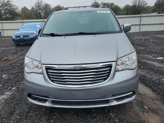 Photo 5 from auction – 2015 CHRYSLER TOWN & COU with VIN 2C4RC1CG5FR675063