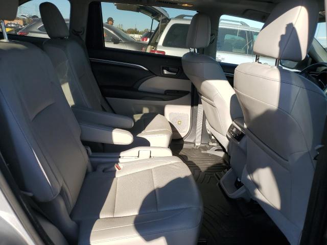 Photo 10 from auction – 2016 TOYOTA HIGHLANDER with VIN 5TDDKRFH3GS283157