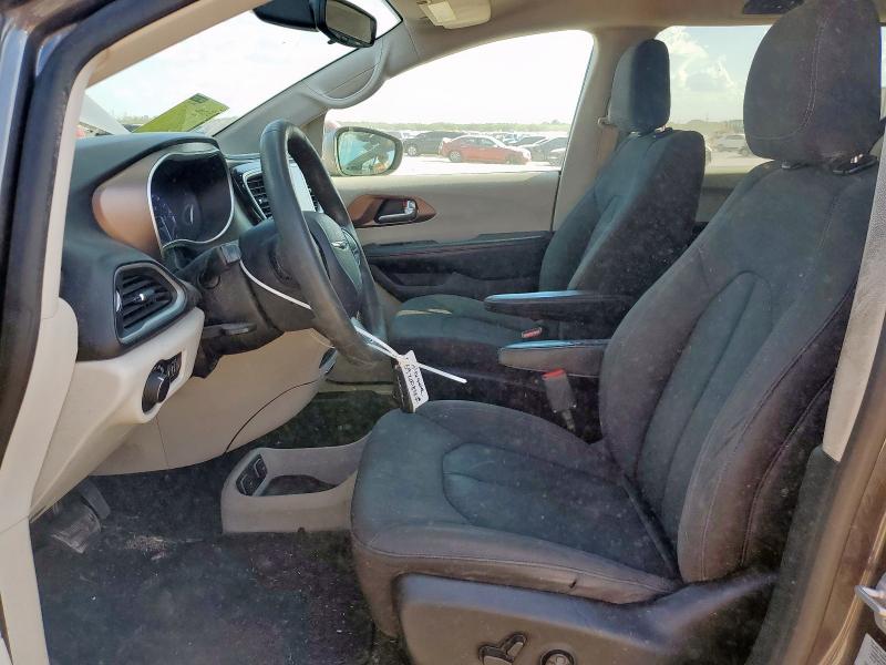 Photo 7 from auction – 2017 CHRYSLER PACIFICA T with VIN 2C4RC1DG3HR771341