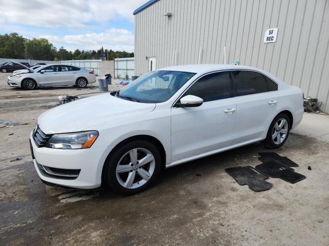 VOLKSWAGEN PASSAT SE 2012 with VIN 1VWBH7A30CC043157 - Photo from auction