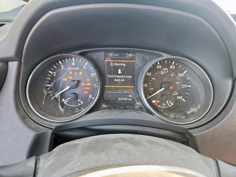 Photo 9 from auction – 2018 NISSAN ROGUE S with VIN 5N1AT2MT2JC775519