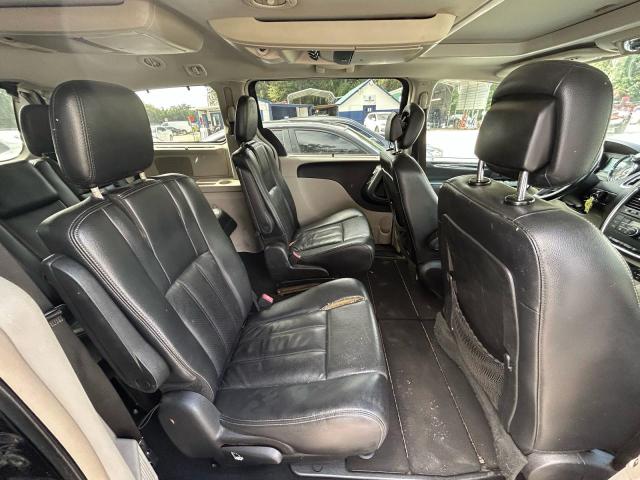 Photo 6 from auction – 2012 CHRYSLER TOWN & COU with VIN 2C4RC1CG2CR413478