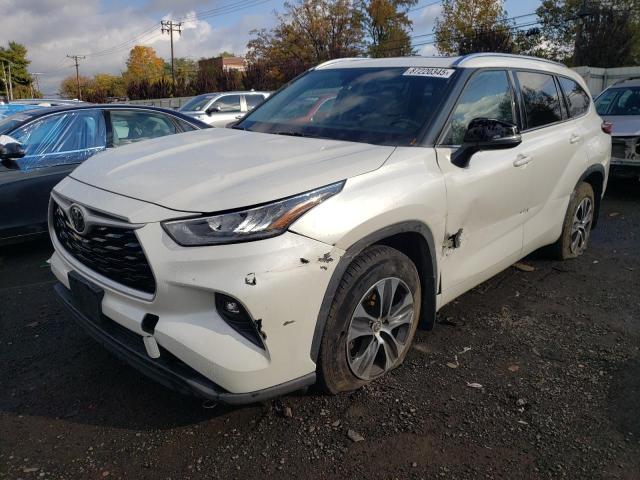 TOYOTA HIGHLANDER 2020 with VIN 5TDGZRBH9LS504527 - Photo from auction