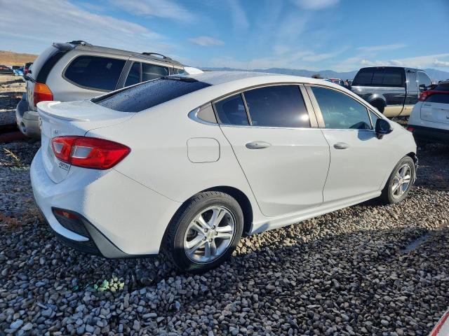Photo 3 from auction – 2018 CHEVROLET CRUZE with VIN 1G1BE5SM4J7186344