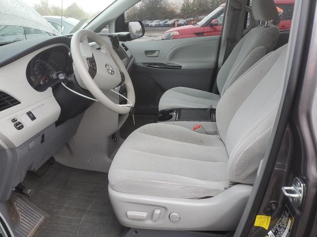 Photo 7 from auction – 2013 TOYOTA SIENNA LE with VIN 5TDKK3DC8DS311980