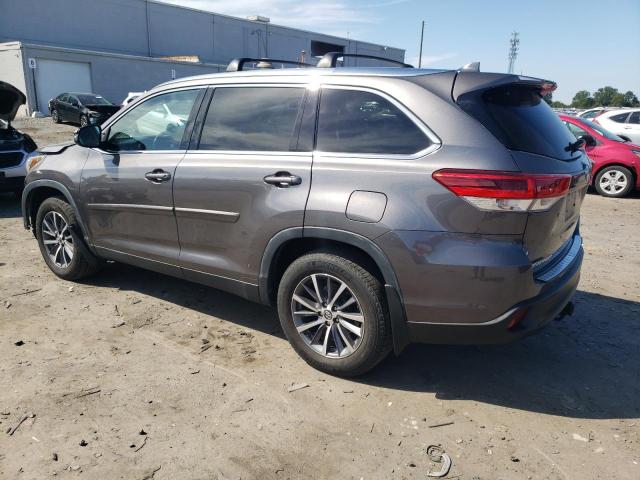 Photo 2 from auction – 2019 TOYOTA HIGHLANDER with VIN 5TDJZRFH5KS984242