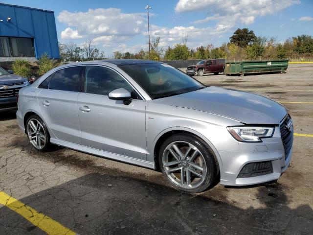 Zdjęcie 4 z aukcji – 2018 AUDI A3 PREMIUM z VIN WAUJ8HFF5J1063952