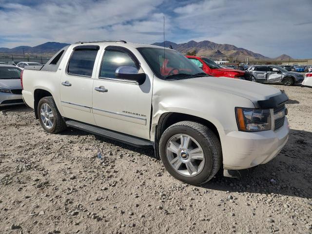 Photo 4 from auction – 2010 CHEVROLET AVALANCHE with VIN 3GNVKGE06AG287866