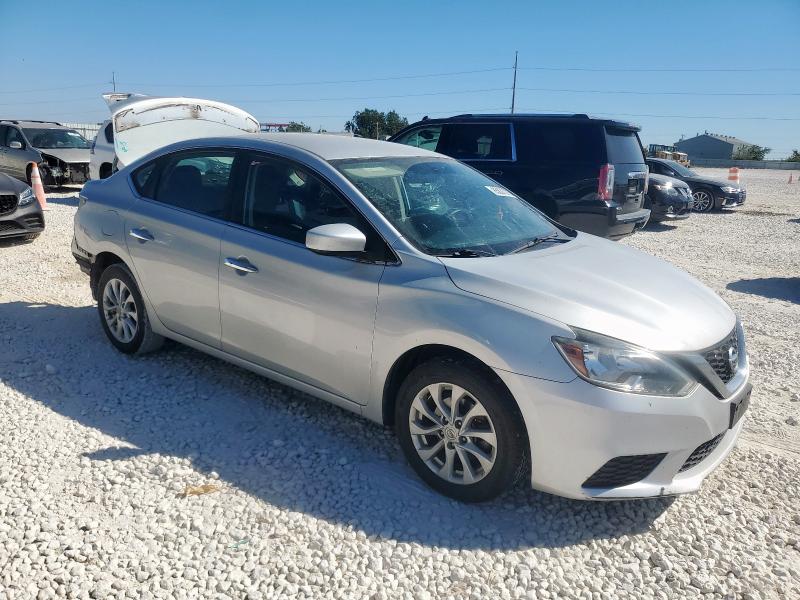 Photo 4 from auction – 2019 NISSAN SENTRA S with VIN 3N1AB7AP0KL615255