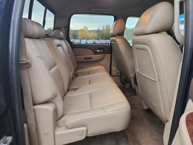 Photo 10 from auction – 2010 GMC SIERRA K15 with VIN 3GTRKWE39AG101476