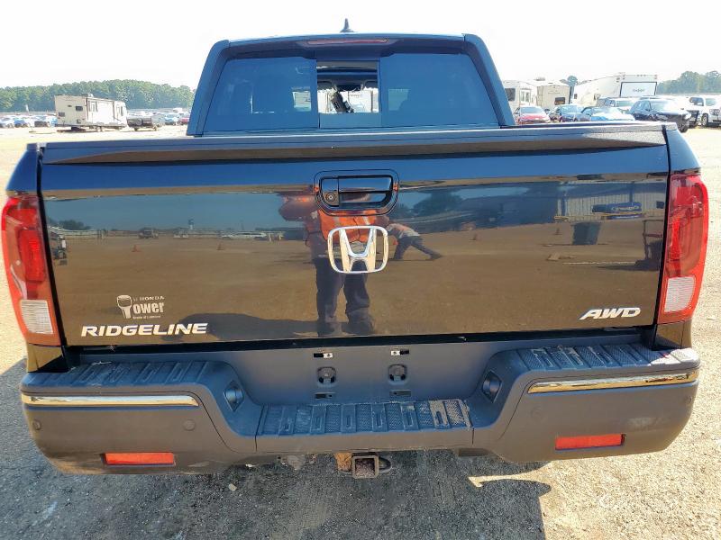 Photo 6 from auction – 2017 HONDA RIDGELINE with VIN 5FPYK3F86HB038820