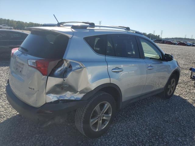 Photo 3 from auction – 2015 TOYOTA RAV4 XLE with VIN JTMWFREVXFD068910