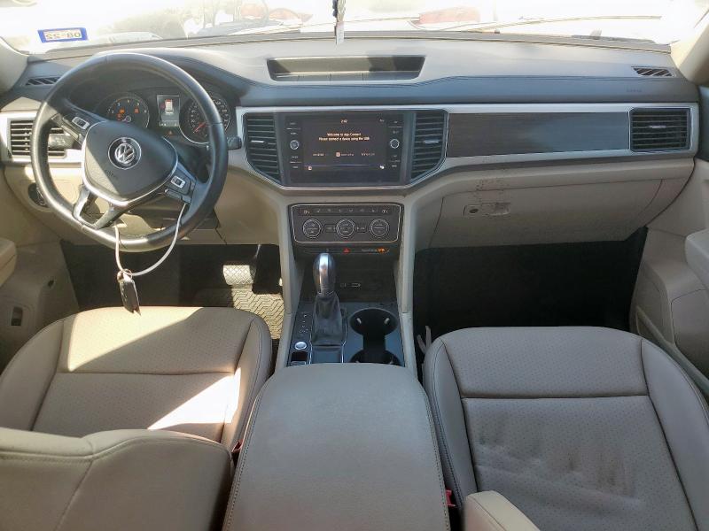 Photo 8 from auction – 2018 VOLKSWAGEN ATLAS SE with VIN 1V2DR2CA6JC521472