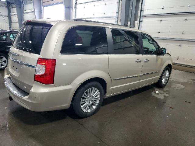 Photo 3 from auction – 2015 CHRYSLER TOWN & COU with VIN 2C4RC1CGXFR609799