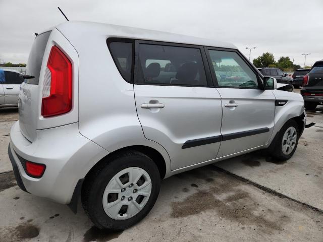Photo 3 from auction – 2013 KIA SOUL with VIN KNDJT2A5XD7557951