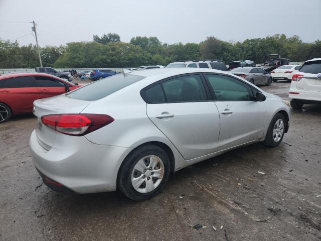 Photo 3 from auction – 2017 KIA FORTE with VIN 3KPFK4A70HE017648
