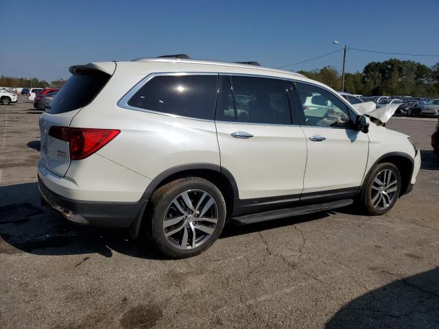 Photo 3 from auction – 2017 HONDA PILOT TOURING with VIN 5FNYF6H9XHB021104