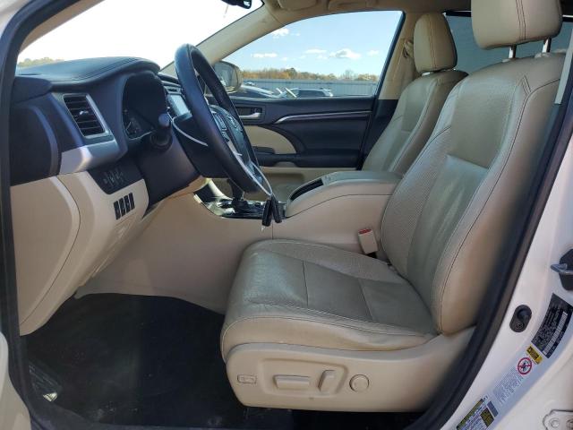 Photo 7 from auction – 2015 TOYOTA HIGHLANDER with VIN 5TDDCRFH5FS009258