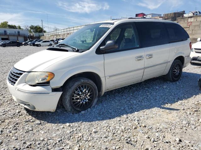 CHRYSLER TOWN & COU 2005 with VIN 2C8GP64L05R267300 - Photo from auction