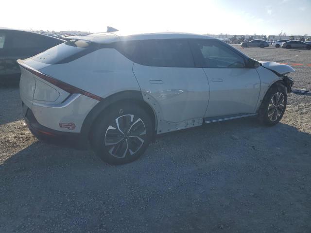 Photo 3 from auction – 2024 KIA EV6 LIGHT with VIN KNDC34LA6R5224633