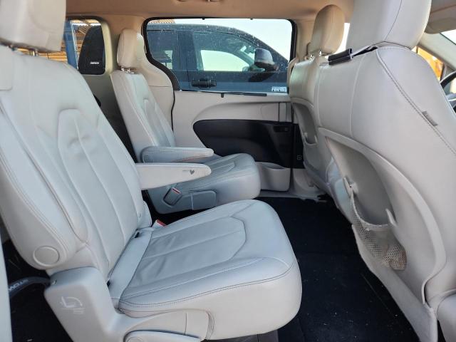 Photo 11 from auction – 2017 CHRYSLER PACIFICA T with VIN 2C4RC1BG3HR657861
