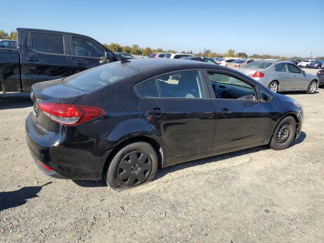 Photo 3 from auction – 2017 KIA FORTE LX with VIN 3KPFK4A77HE045169