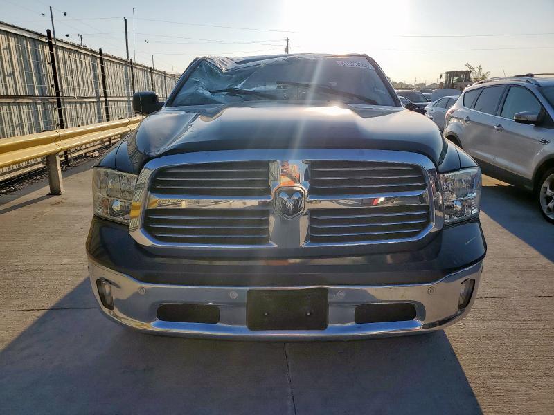 Photo 5 from auction – 2017 RAM 1500 SLT with VIN 1C6RR6LT6HS550820