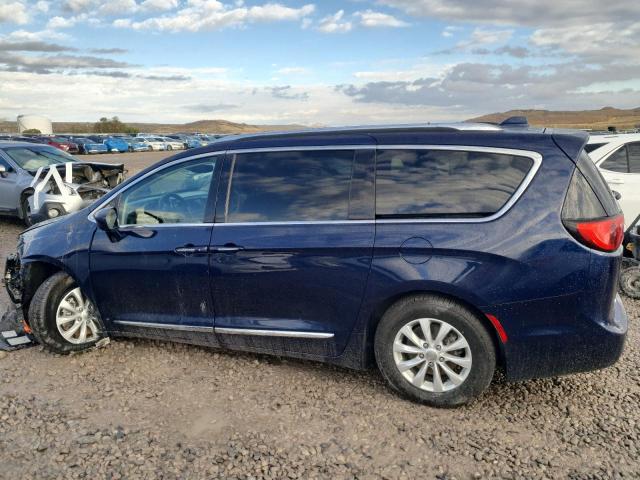 Photo 2 from auction – 2019 CHRYSLER PACIFICA TOURING L with VIN 2C4RC1BG2KR537153