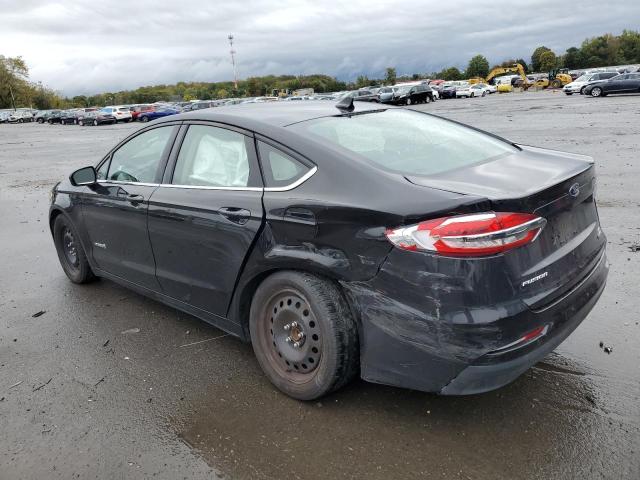 Photo 2 from auction – 2019 FORD FUSION with VIN 3FA6P0LUXKR158018