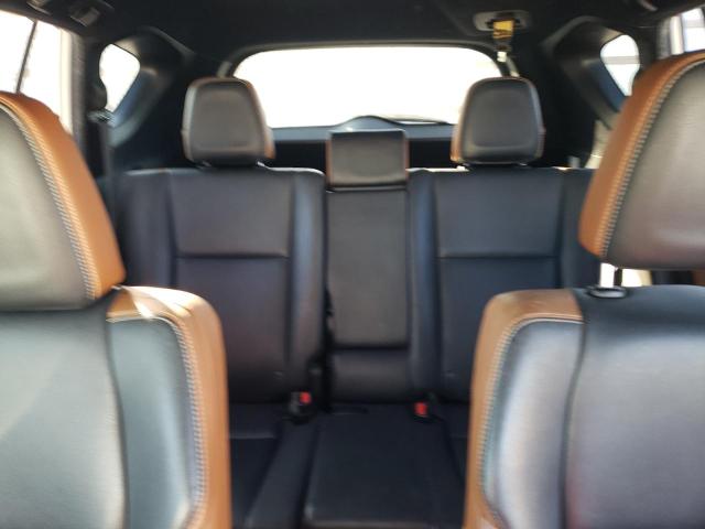 Photo 10 from auction – 2016 TOYOTA RAV4 SE with VIN JTMJFREVXGD183454