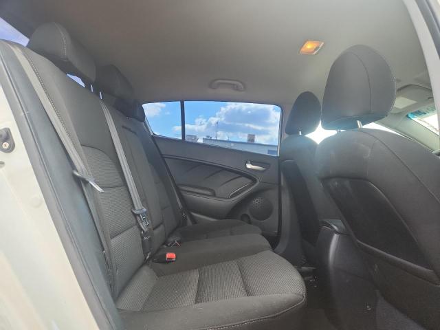 Photo 10 from auction – 2017 KIA FORTE LX with VIN KNAFK5A84H5681569
