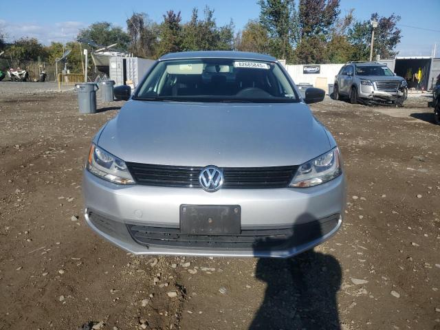 Photo 5 from auction – 2014 VOLKSWAGEN JETTA BASE with VIN 3VW2K7AJ7EM252591