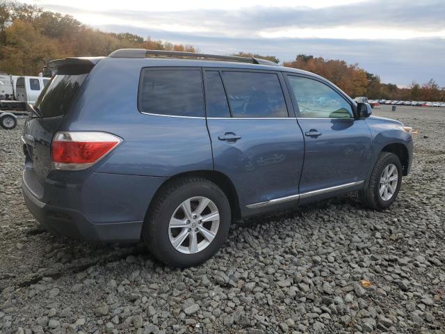 Photo 3 from auction – 2011 TOYOTA HIGHLANDER BASE with VIN 5TDBK3EH1BS041269
