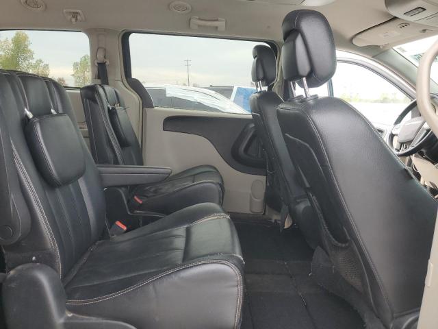 Photo 11 from auction – 2014 CHRYSLER TOWN & COU with VIN 2C4RC1BG2ER359510