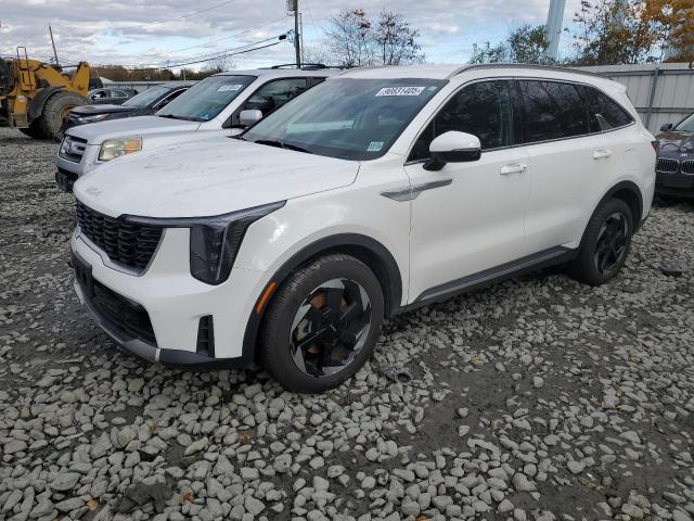 KIA SORENTO EX 2025 with VIN KNDRHDJG0S5337776 - Photo from auction