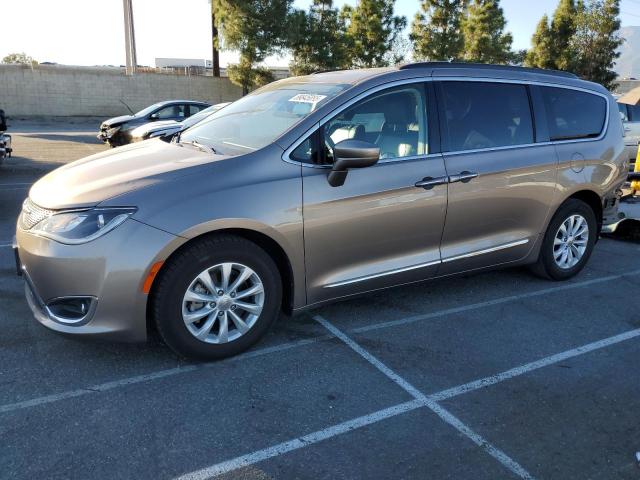 CHRYSLER PACIFICA T 2017 with VIN 2C4RC1BG0HR535023 - Photo from auction
