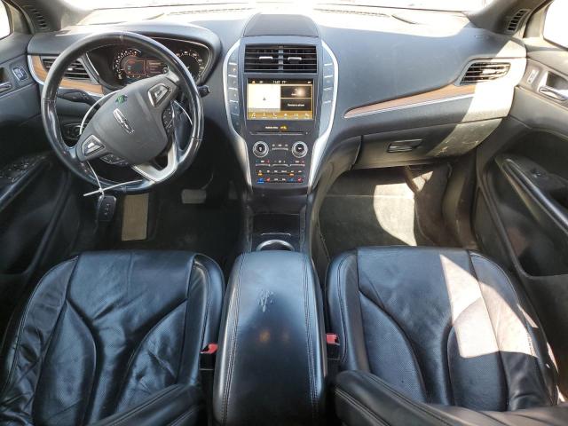 Photo 8 from auction – 2017 LINCOLN MKC RESERV with VIN 5LMCJ3C90HUL69380