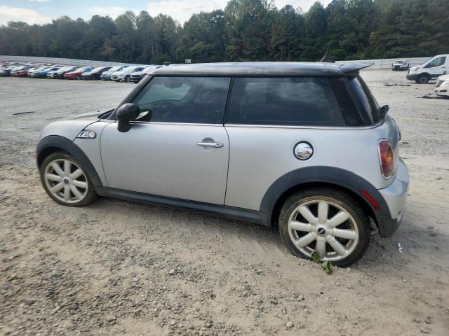 Photo 2 from auction – 2007 MINI COOPER S with VIN WMWMF73527TL85891