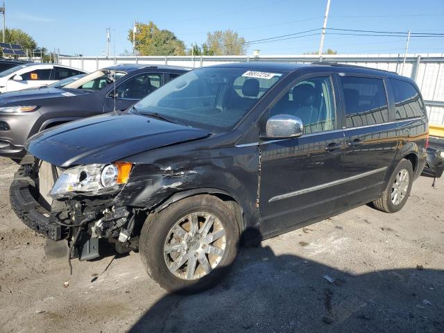 CHRYSLER TOWN & COU 2011 with VIN 2A4RR8DG8BR615093 - Photo from auction