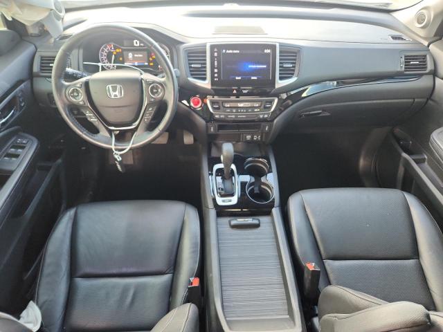 Photo 8 from auction – 2017 HONDA RIDGELINE with VIN 5FPYK3F79HB037913